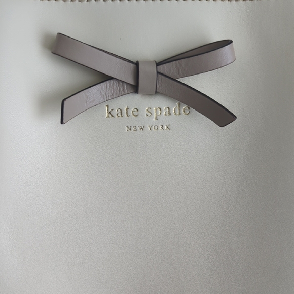 Kate Spade Cream and Tan Elegant Tote 22Wx14L Strap Handle 10L - Picture 3 of 17